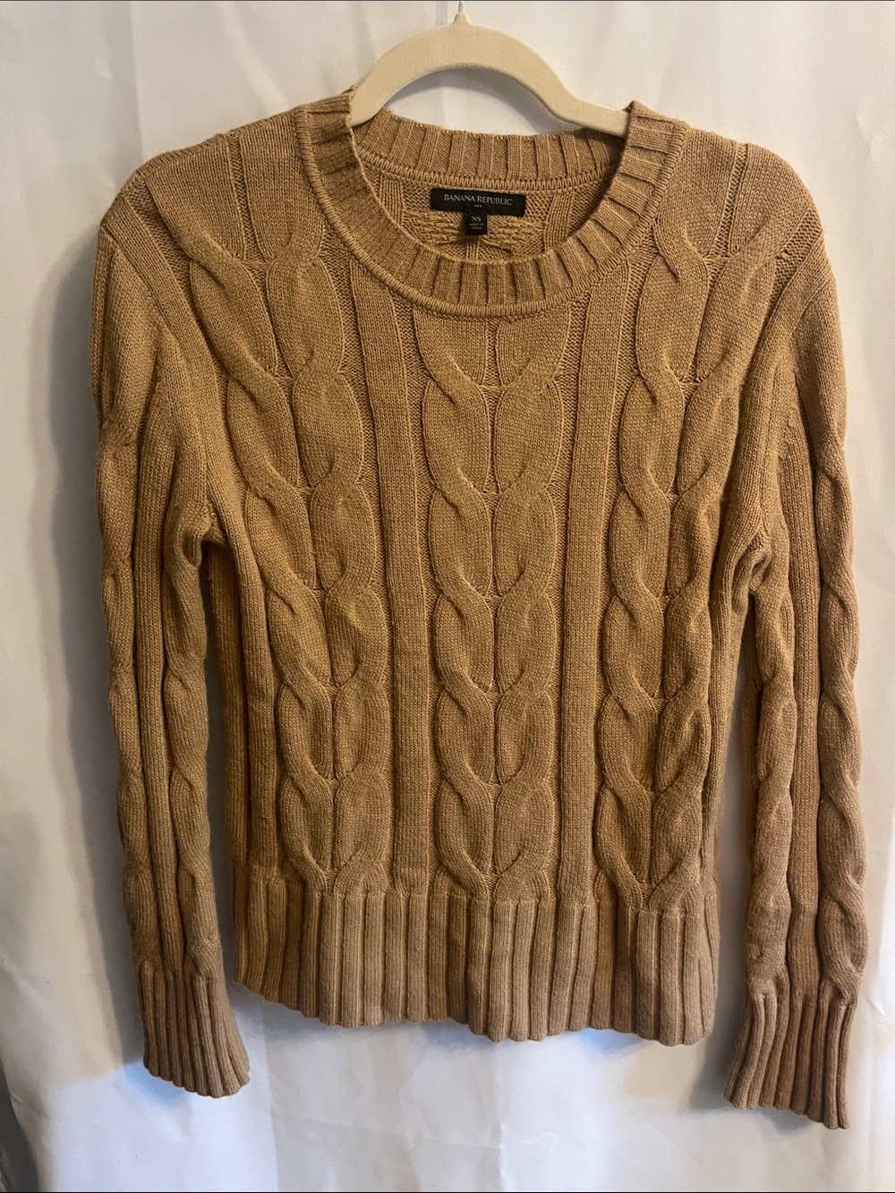 Banana Republic Cable-Knit Crewneck Sweater in Camel/Tan